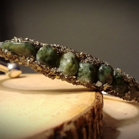 Handcrafted Wearable Magick - Picture 6 of 6